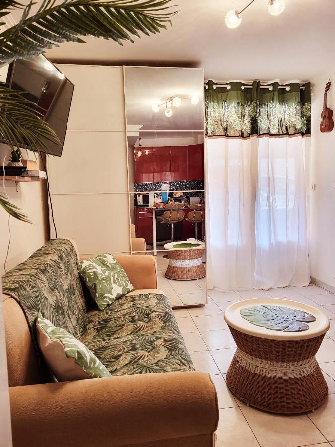 Le studio TAHITI 4 pers 600m de la plage la favière Bormes-les-Mimosas Esterno foto